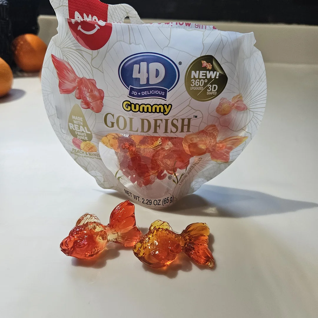 Amos Гуммі 4D зі смаком персика Goldfish Figummi 360 (45 г) - JapanTrading