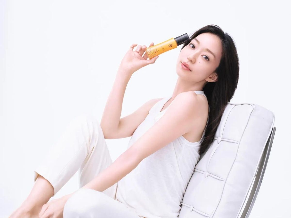 SPA TREATMENT Лосьон для лица с чистым витамином С, ниацинамидом и ретинолом Real C-essence Lotion 100 мл - JapanTrading