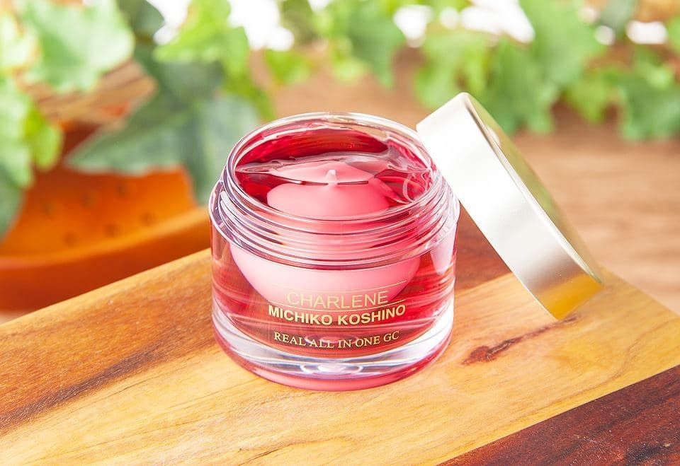 Sharune Cosmetics Багатофункціональний гель-крем Charlene Michiko Koshino Real All-In-One GC (60 г) - JapanTrading